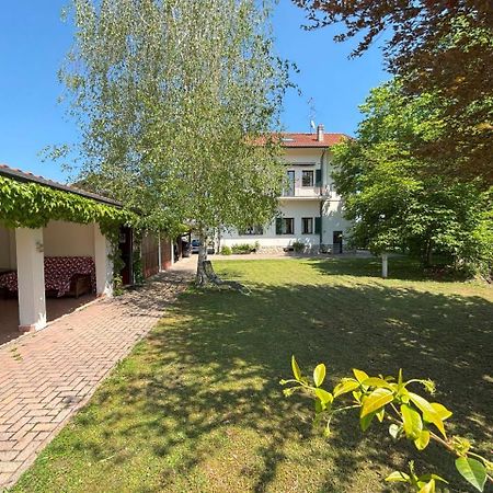 Casa Vacanze Magnolia Borgo Ticino Exteriér fotografie