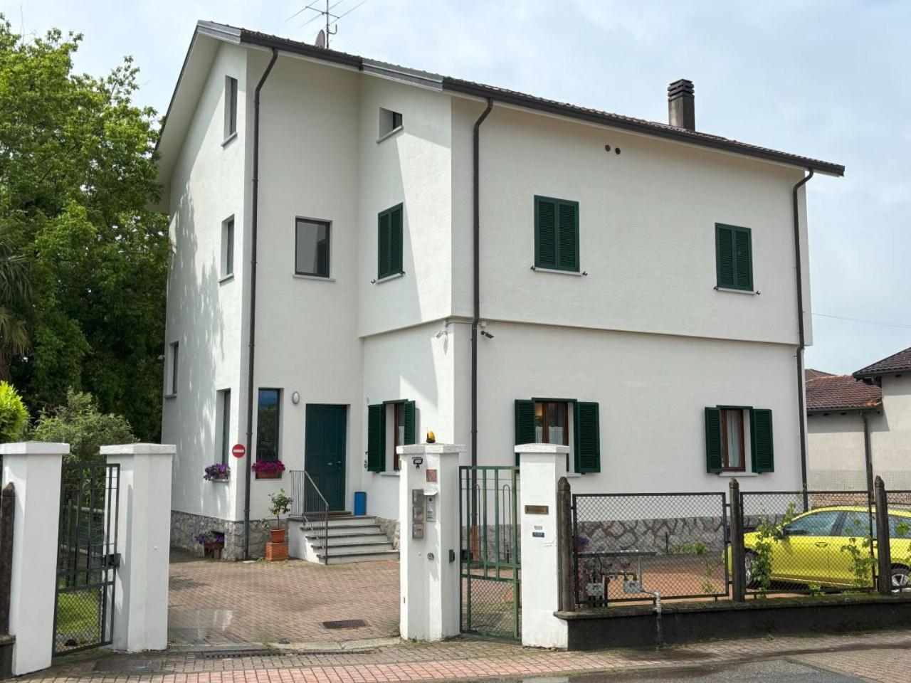 Casa Vacanze Magnolia Borgo Ticino Exteriér fotografie
