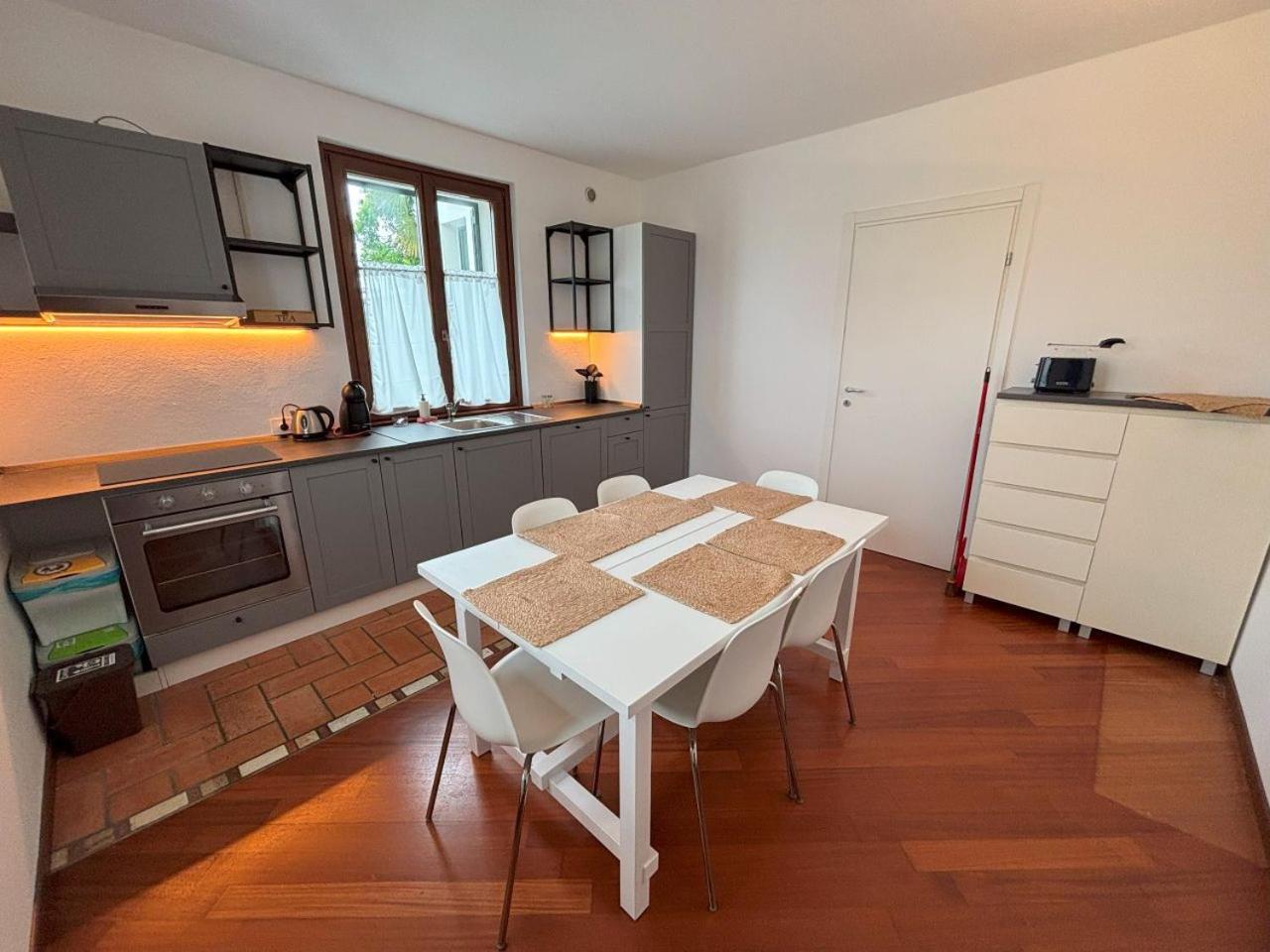 Casa Vacanze Magnolia Borgo Ticino Exteriér fotografie