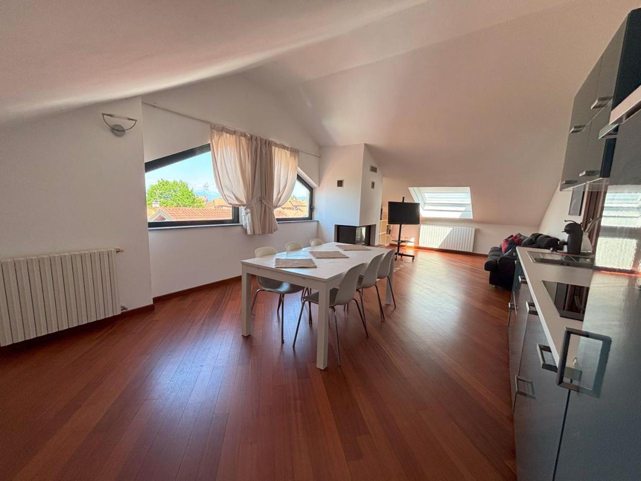 Casa Vacanze Magnolia Borgo Ticino Exteriér fotografie