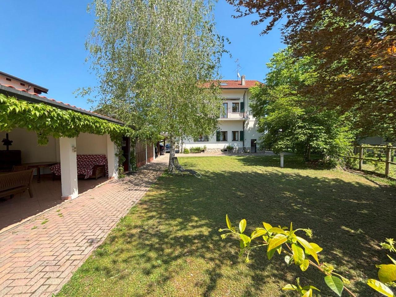 Casa Vacanze Magnolia Borgo Ticino Exteriér fotografie