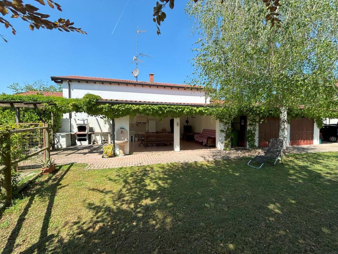 Casa Vacanze Magnolia Borgo Ticino Exteriér fotografie