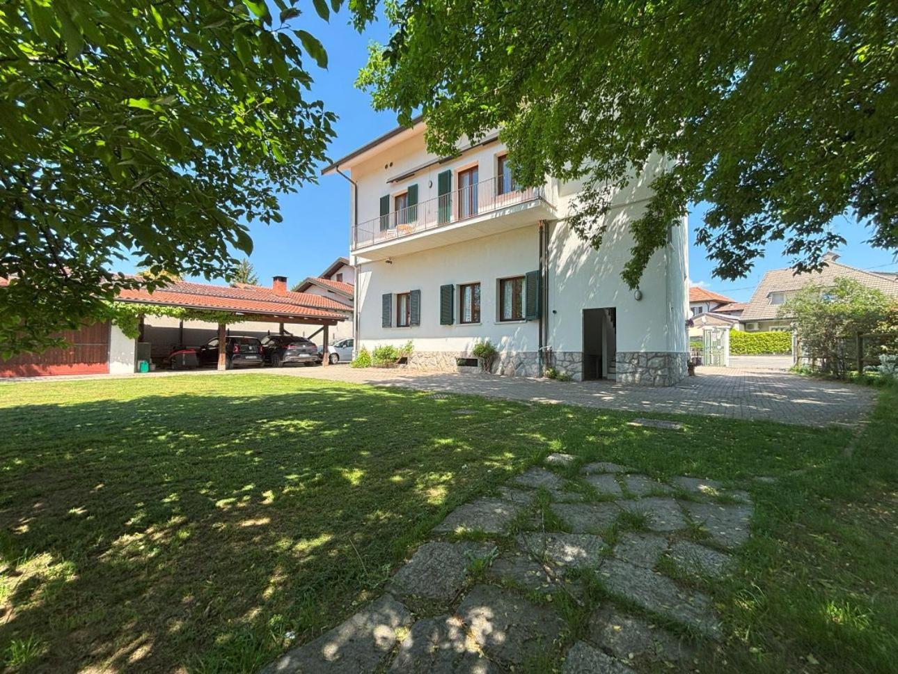 Casa Vacanze Magnolia Borgo Ticino Exteriér fotografie